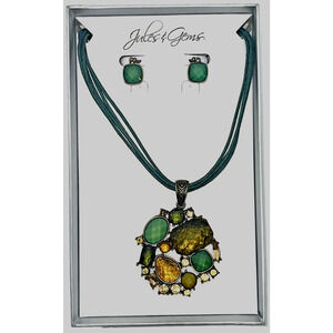Jules & Gems Necklace Earring Set. Green and Amber Gems Costume Fashion Jewelry
